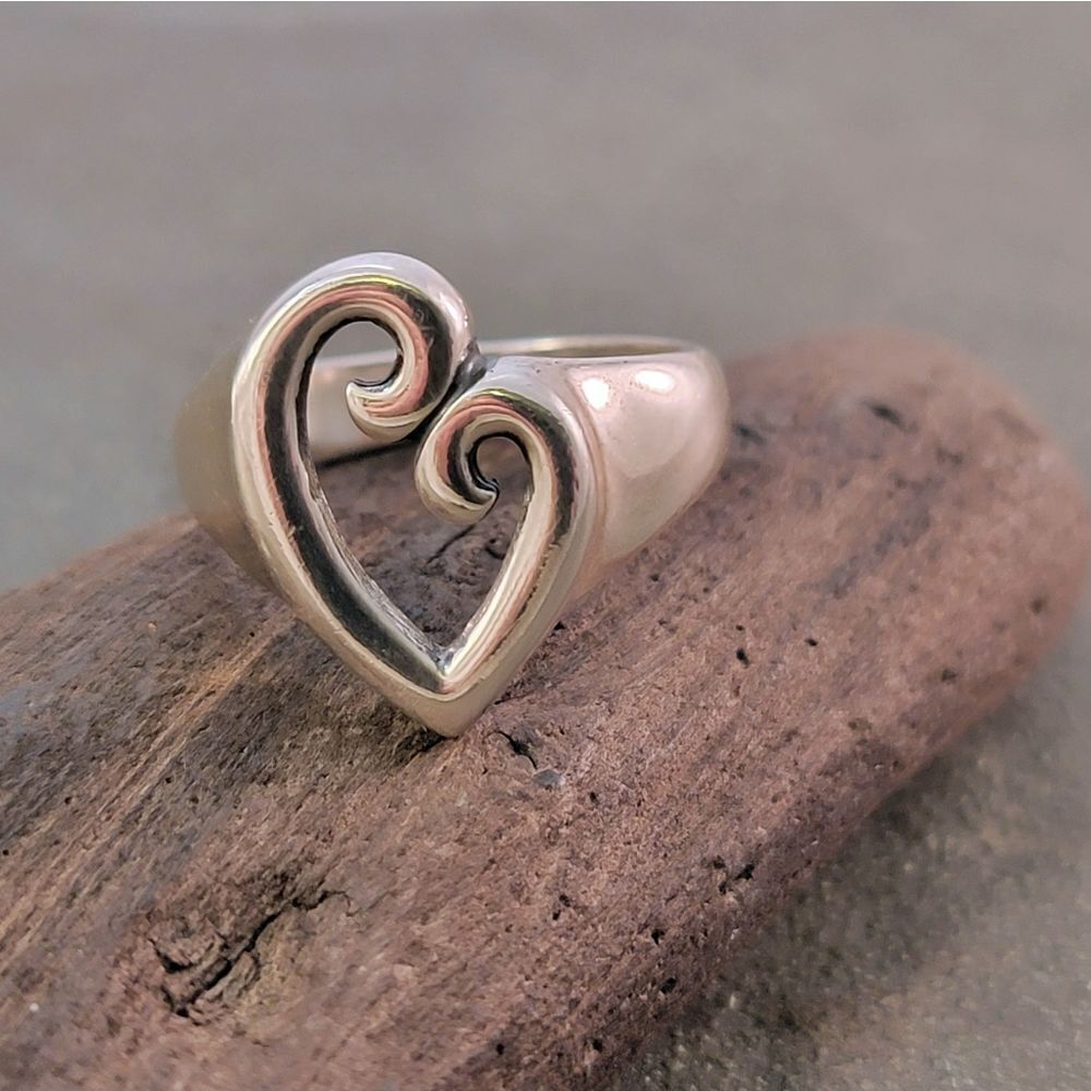 James Avery Mother's Love Heart Ring - Picture 7 of 11